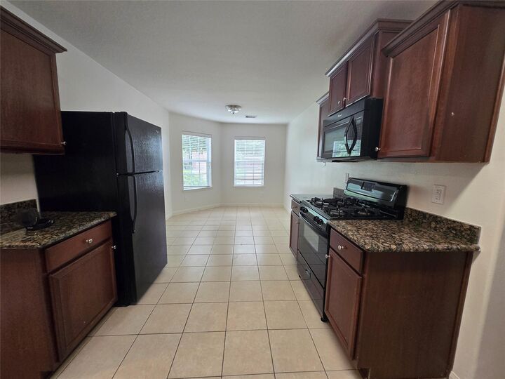 Property Photo:  9434 Sapphire Creek Lane  TX 77583 