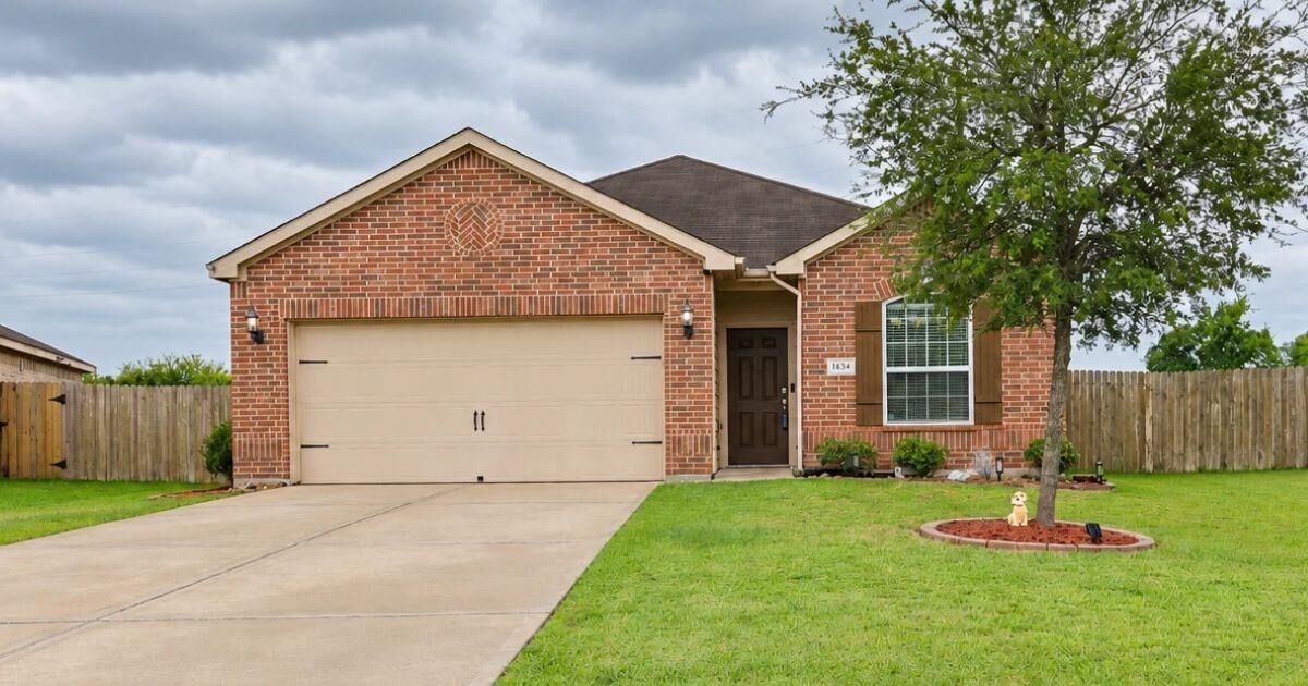 Property Photo:  1634 Pink Stone Drive  TX 77583 