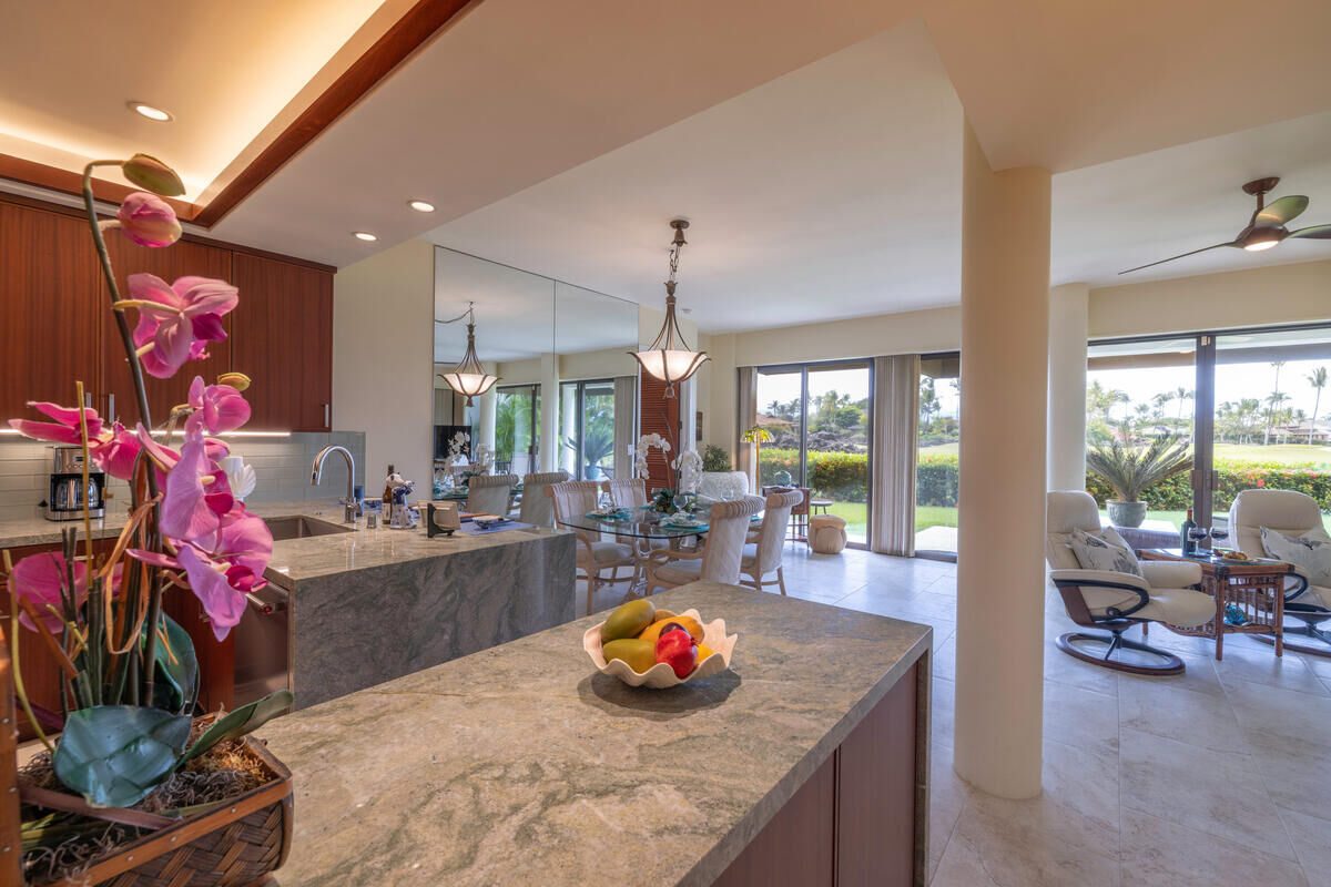 Property Photo:  68-1050 Mauna Lani Point J104  HI 96743 
