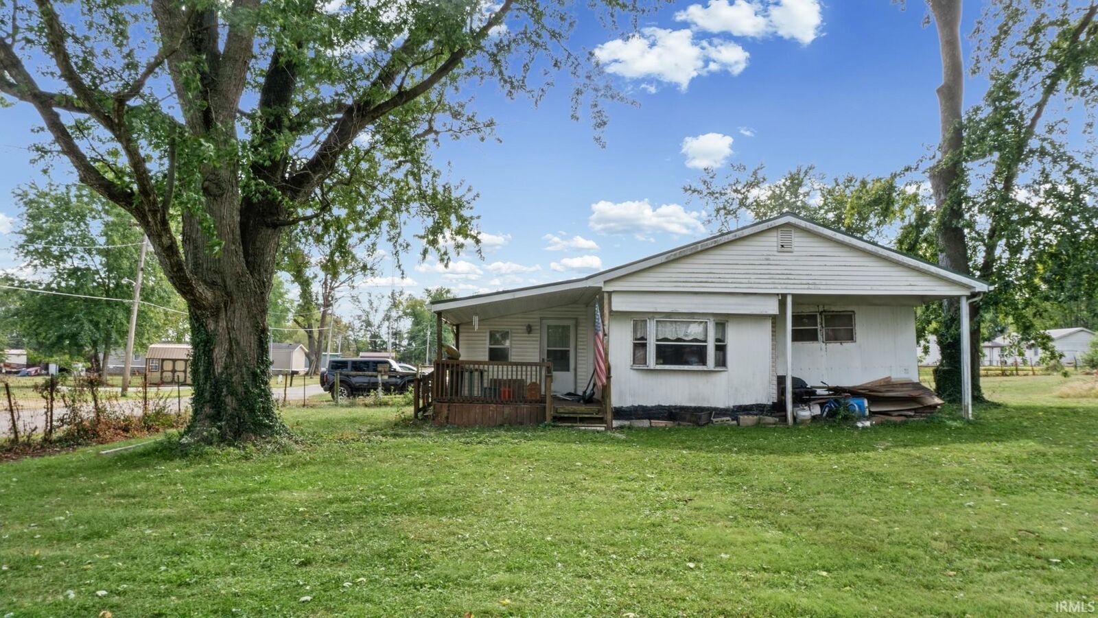 Property Photo:  92 SW 10th Street  IN 47441 