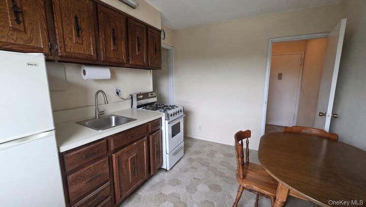 Property Photo:  1523 Central Park 8F  NY 10710 