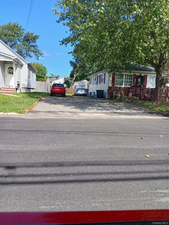 Property Photo:  25 Campbell Street  NY 11772 