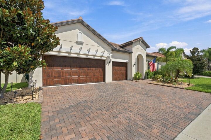 Property Photo:  16909 Clear Cork Drive  FL 33598 