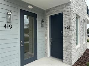 Property Photo: 421 Mike Roberto Way FL 32765