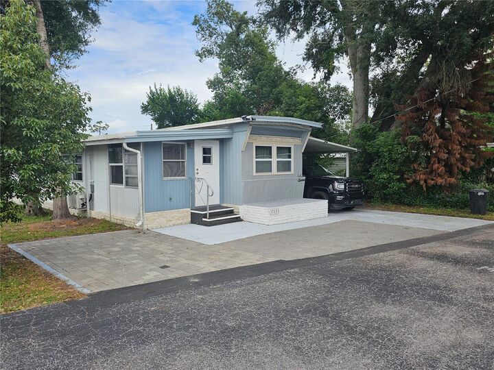 Property Photo:  37433 Hammond Drive  FL 33541 