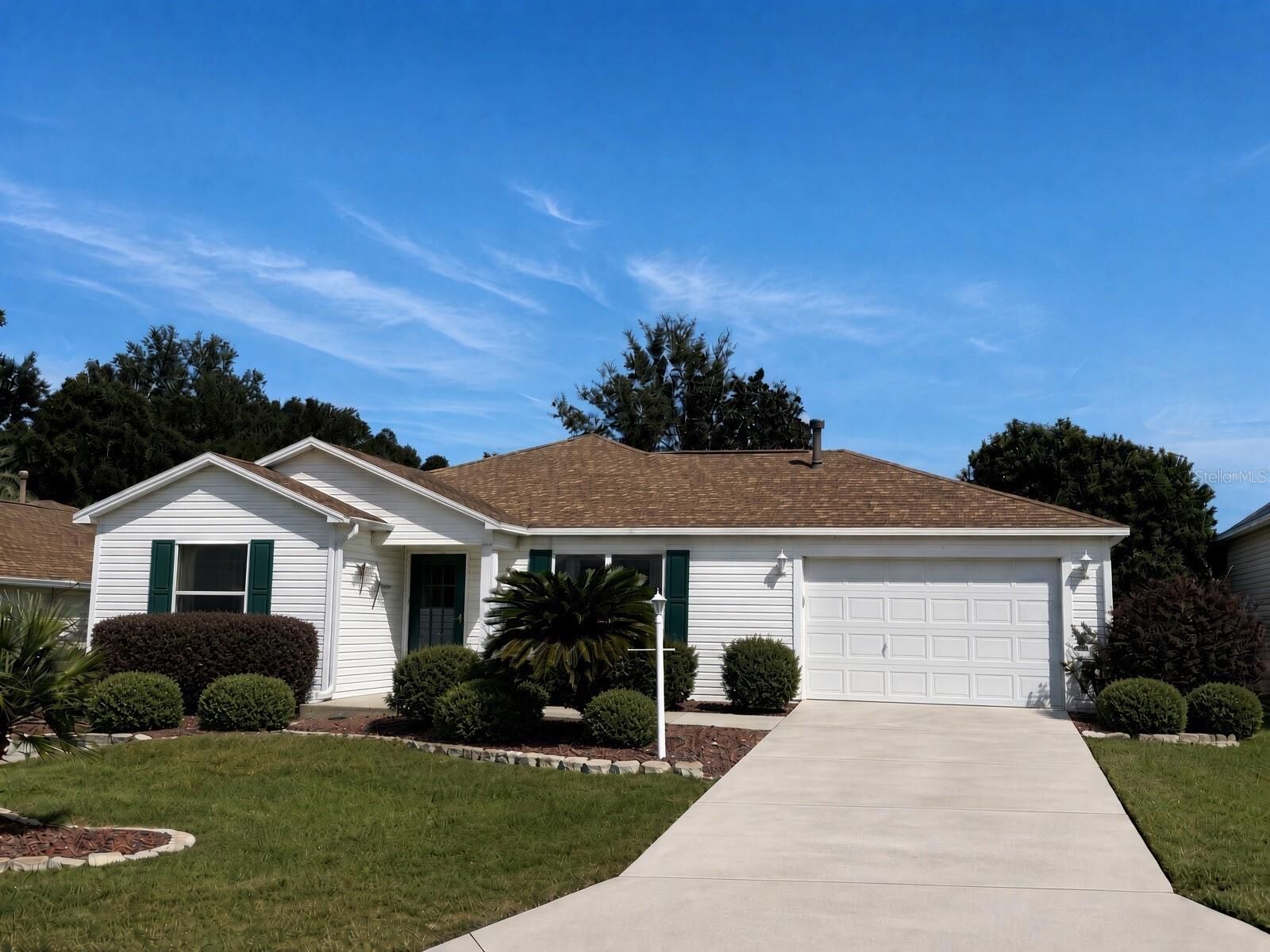 Property Photo:  16870 SE 96th Chapelwood Circle  FL 32162 