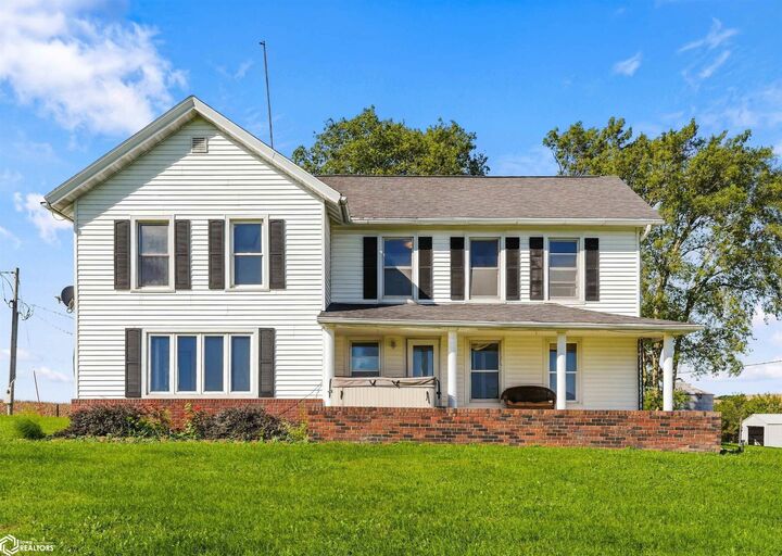 Property Photo:  3434 Highway T47  IA 50173 