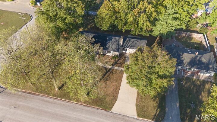 Property Photo: 1005 N 7th Street IL 62471