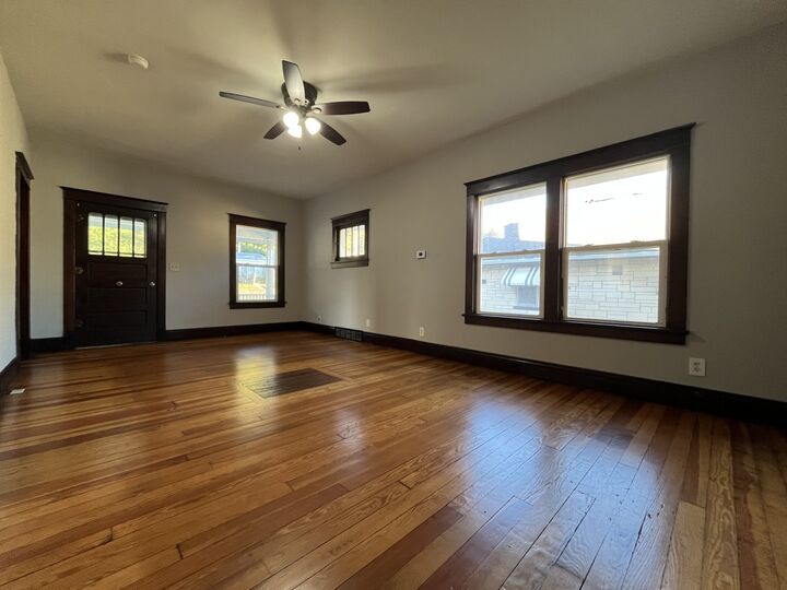 Property Photo:  693 E Bluff Street  IL 61341 