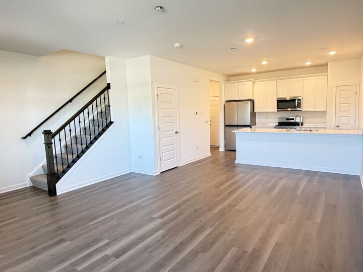 Property Photo:  2134 Bodega Road  IL 60543 