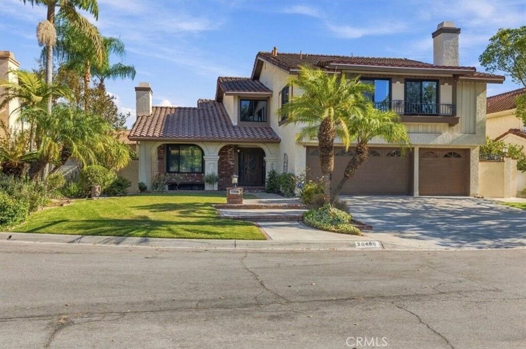 Property Photo:  20480 Via Sonador  CA 92886 