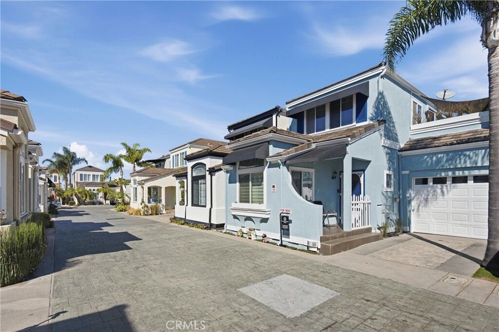 Property Photo:  700 Lido Park Drive 30  CA 92663 