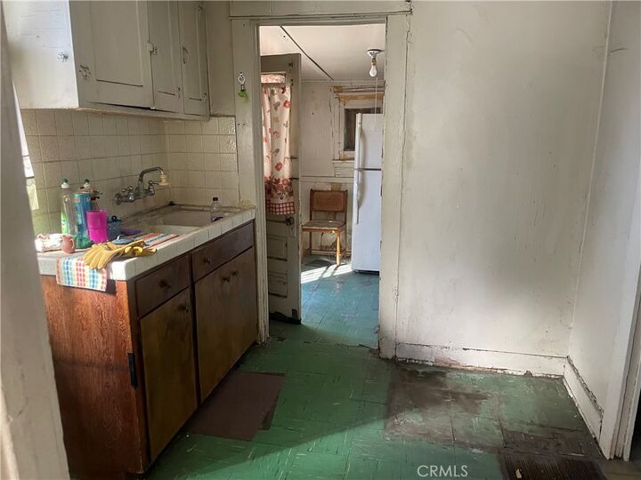 Property Photo:  1417 S McDonnell  CA 90040 