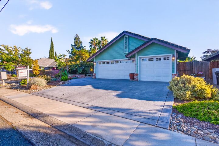 Property Photo: 5312 Engle Road CA 95608