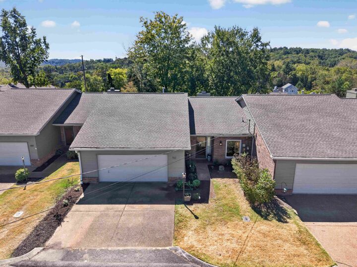 Property Photo:  152 Morton Mill Cir  TN 37221 