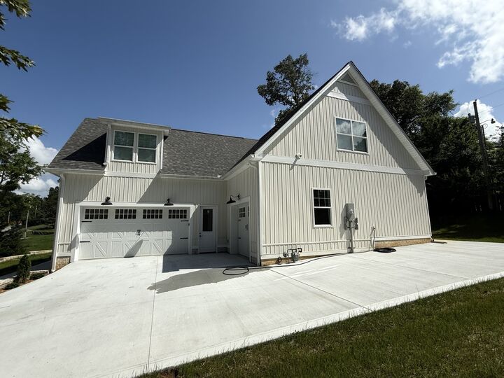 Property Photo: 1168 N Franklin Ave TN 38501