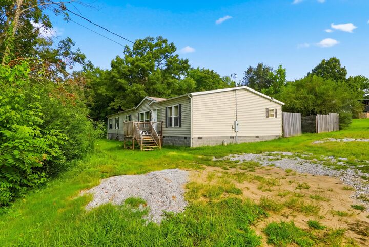 Property Photo: 359 Stage Rd TN 37036