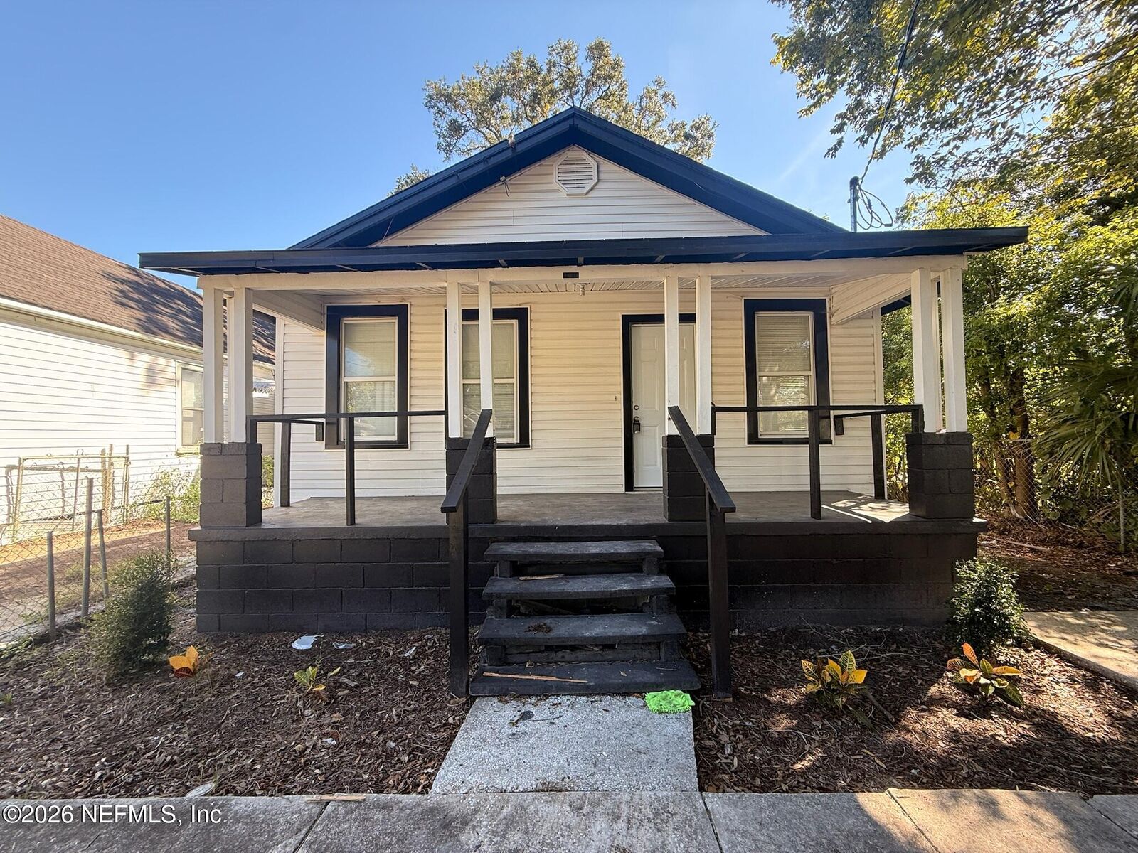 Property Photo:  1658 W 4th Street  FL 32209 