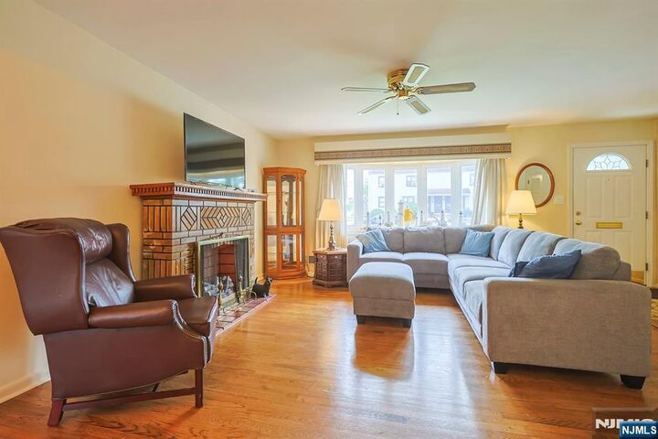 Property Photo:  286 Pershing Road  NJ 07013 