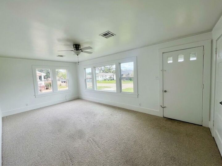 Property Photo:  1219 Taylor Street  LA 70062 