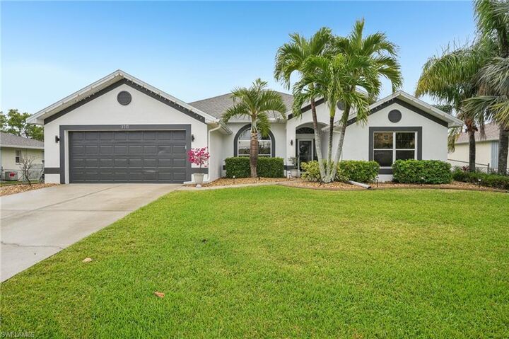 Property Photo: 3717 Agualinda Blvd FL 33914