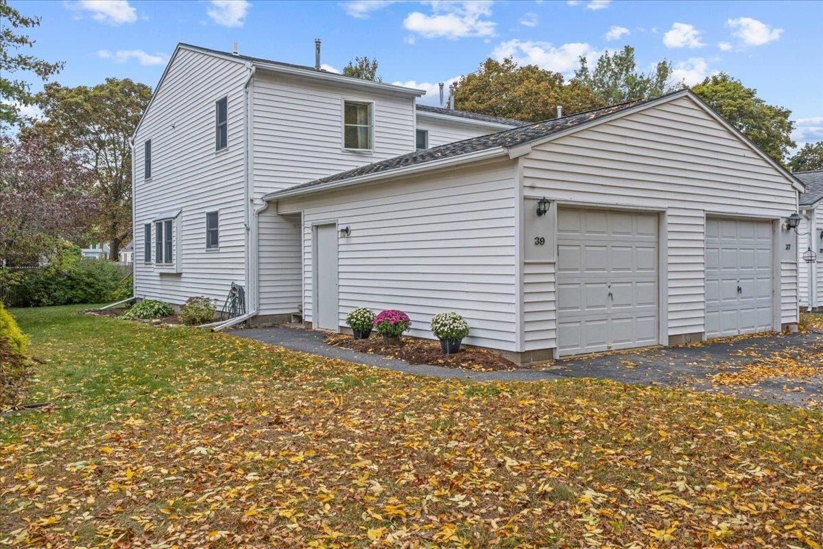 Property Photo:  39 Fairmont Place  VT 05401 