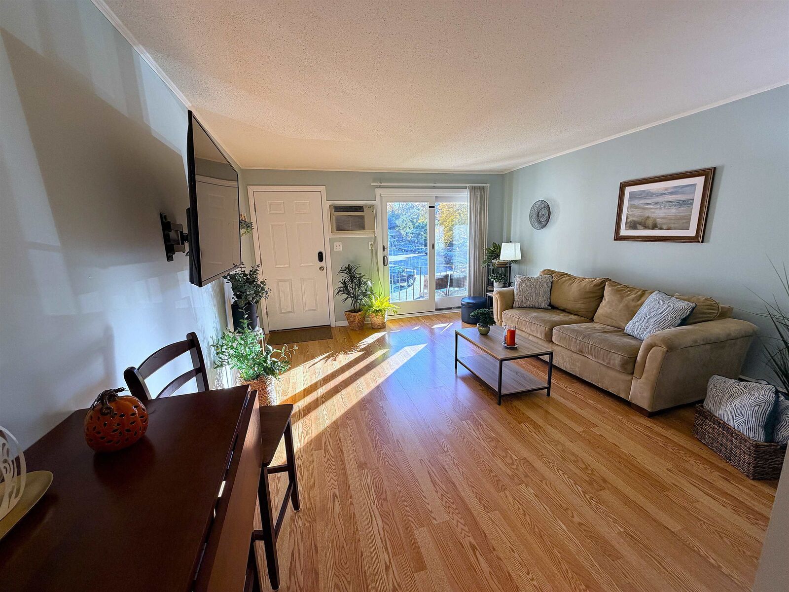 Property Photo: 604 Cocheco Court NH 03820
