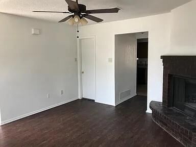 Property Photo:  3072 W Sycamore Circle 3072  TX 76040 