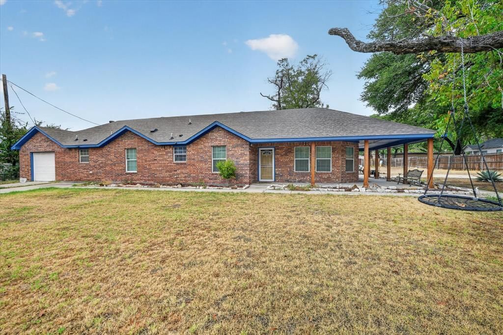 Property Photo: 3001 Caddo Trail TX 76135