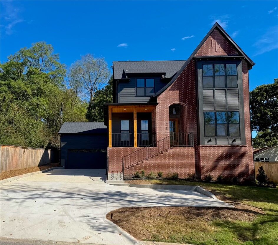 Property Photo:  720 N Gregg Avenue  AR 72701 