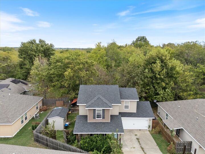 Property Photo: 4406 Cottage Street AR 72704