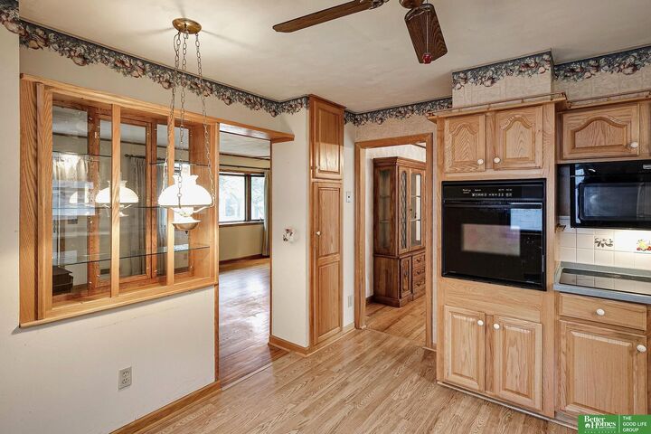 Property Photo: 8721 Nicholas Street NE 68114