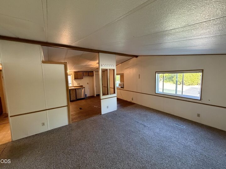 Property Photo:  2325 NW Highland Avenue 51  OR 97526 