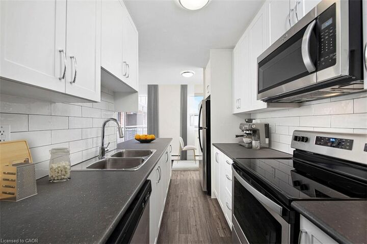Property Photo:  607 Heritage Drive 401  ON N2B 3J2 