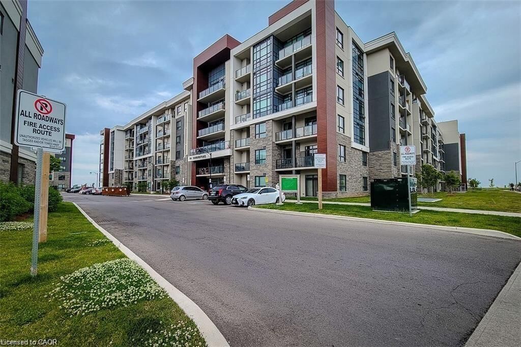 Property Photo:  101 Shoreview Place 401  ON L8E 0K2 