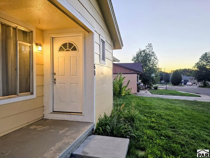 Property Photo:  60 Loch Lomond Lane  CO 81001 