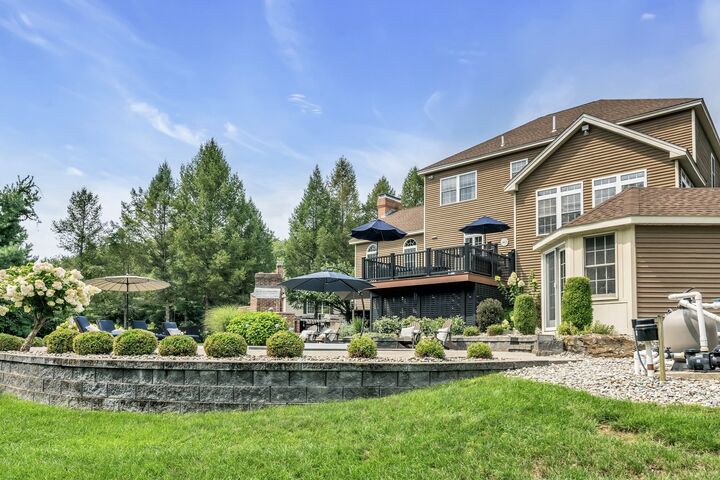 Property Photo:  31 Burbank Road  NH 03053 