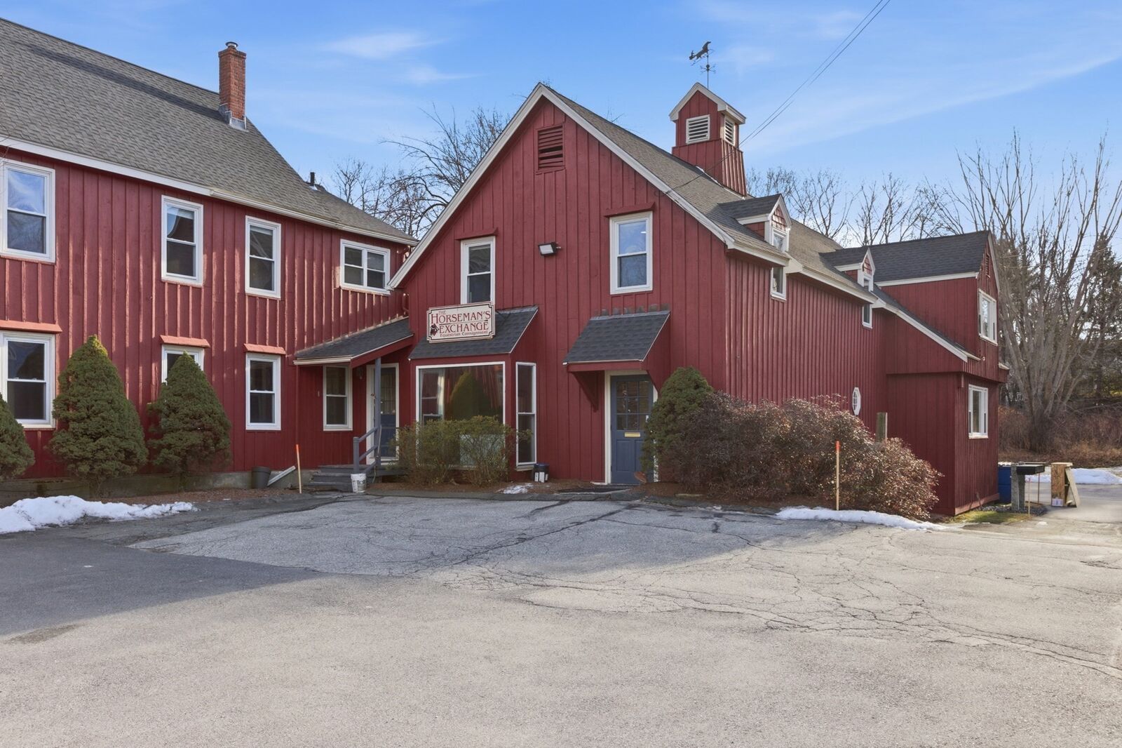 Property Photo:  294 Great Rd Rear  MA 01460 
