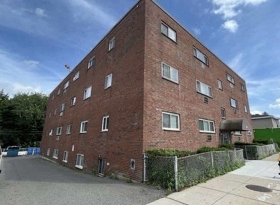 Property Photo: 624 Hyde Park Ave C3 MA 02131