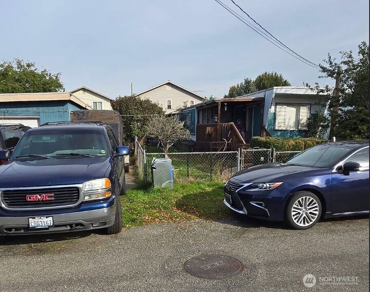 Property Photo: 12252 45th Avenue S WA 98178
