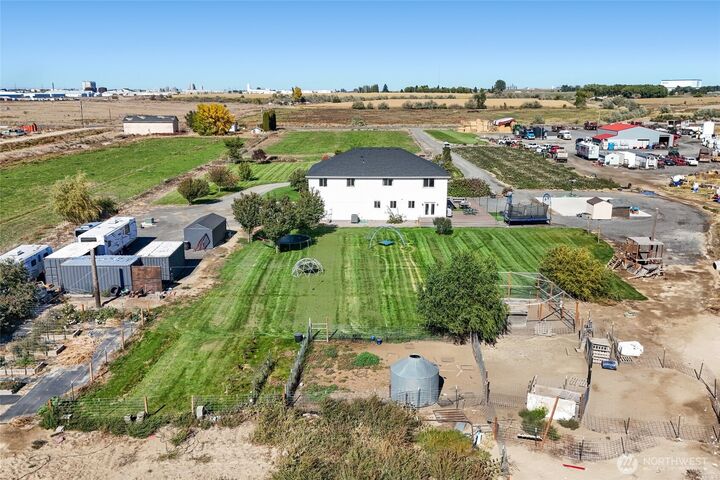Property Photo:  14325 NE Road 1  WA 98837 