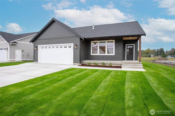 Property Photo: 321 W 3rd Street WA 98247