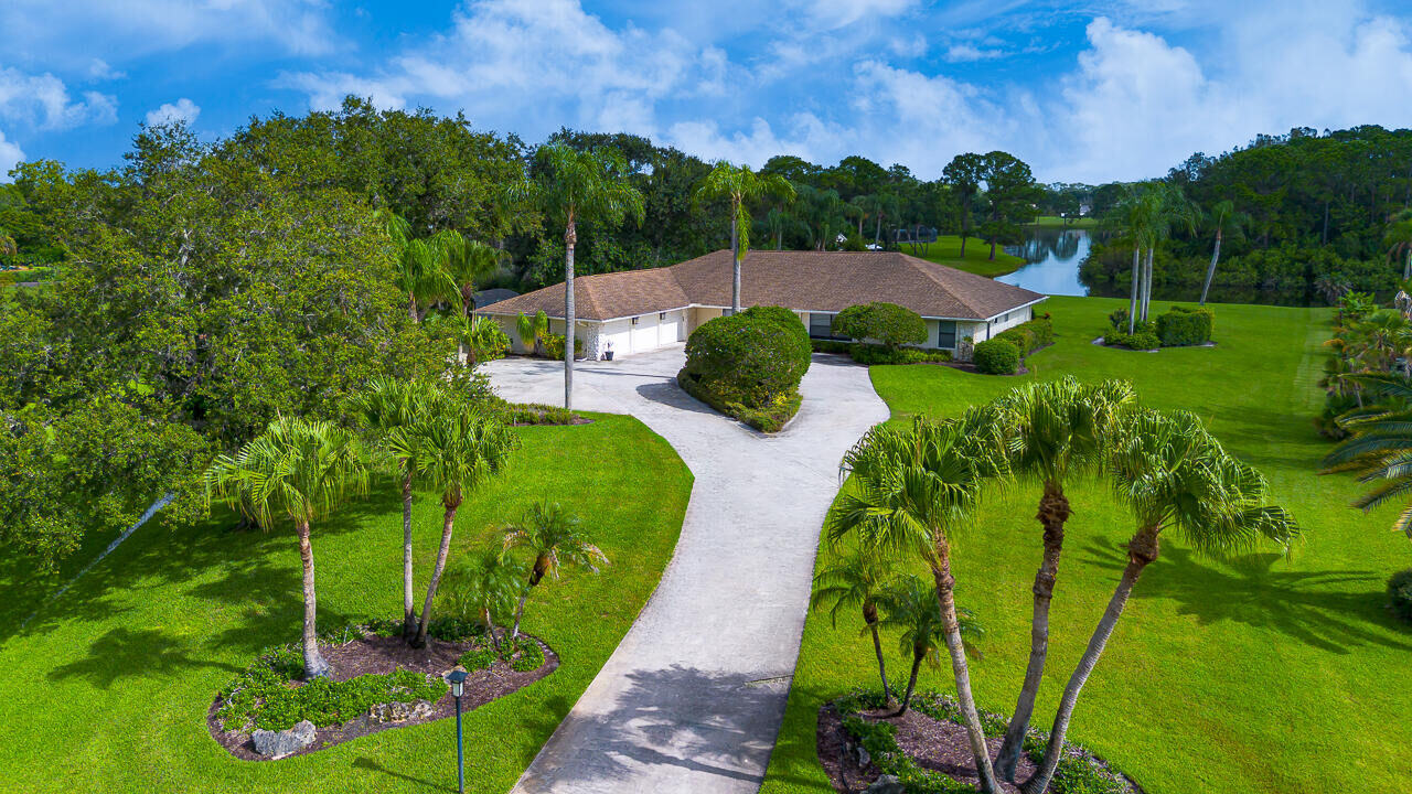 Property Photo:  3495 SW Forest Hills Court  FL 34990 