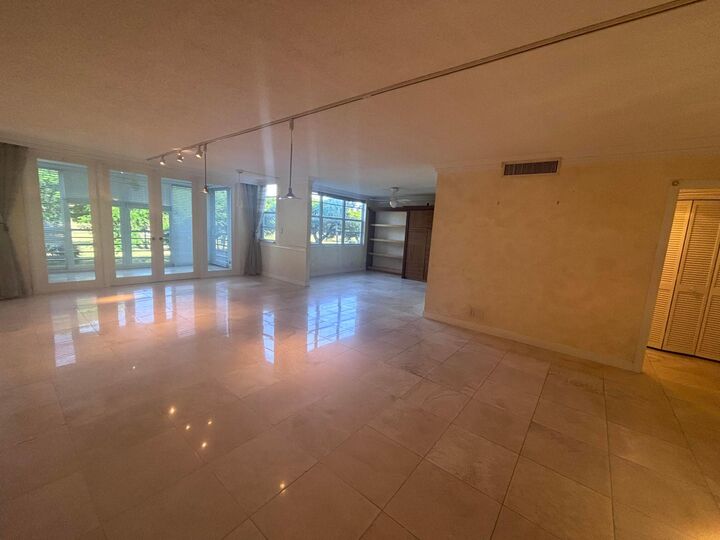 Property Photo:  806 Cypress Grove Lane 209  FL 33069 