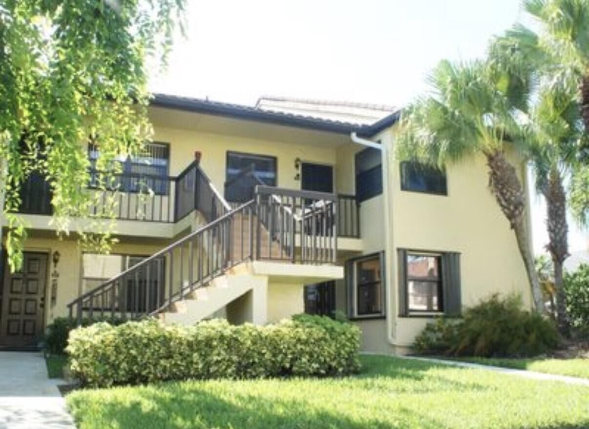 Property Photo:  4699 Lucerne Lakes Boulevard E 203  FL 33467 