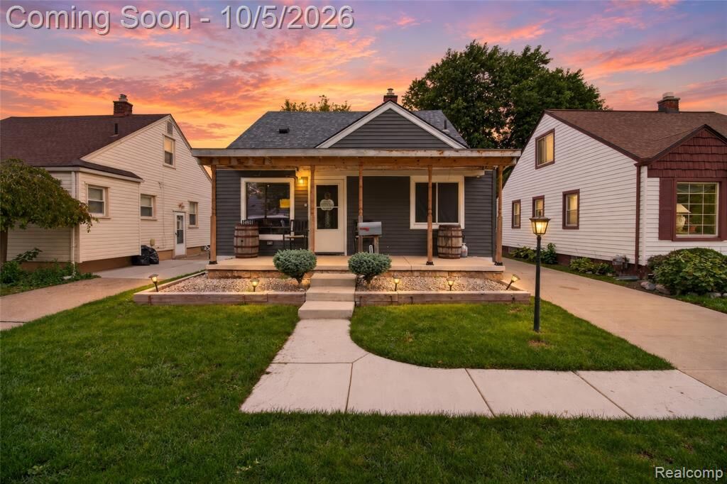 Property Photo: 14924 Euclid Avenue MI 48101
