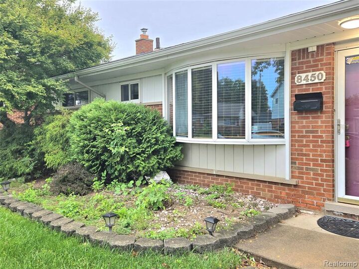 Property Photo:  8450 Norborne Avenue  MI 48127 