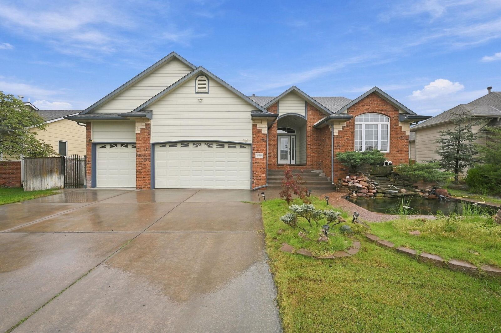 Property Photo: 1409 S Shiloh KS 67207