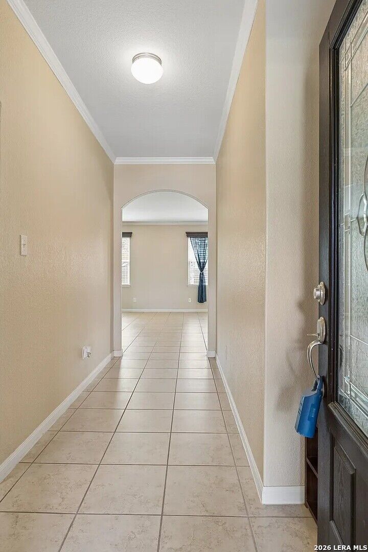 Property Photo: 7811 Creekshore Cv TX 78254