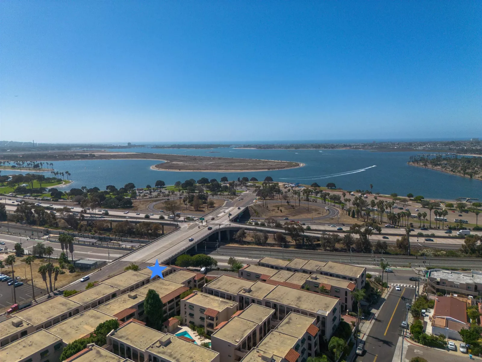 Property Photo: 2520 Clairemont Dr. 309 CA 92117